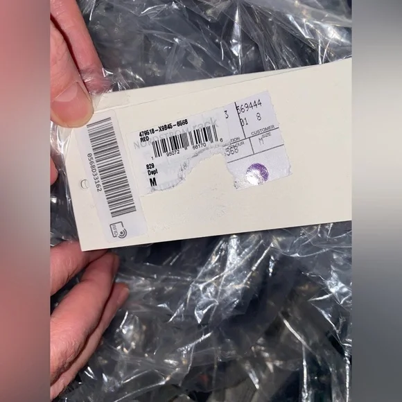 Gucci Dress. Never Worn before with tags - Picture 8 of 8